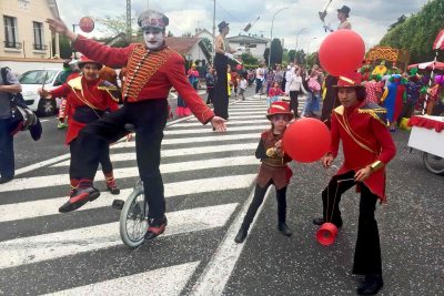 Circus parade