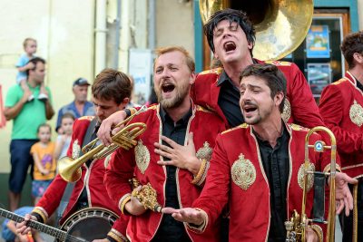 L'orchestre impérial du Karapistant